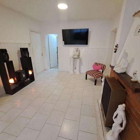 Matices Hostel Centro El Calafate Zewnętrze zdjęcie